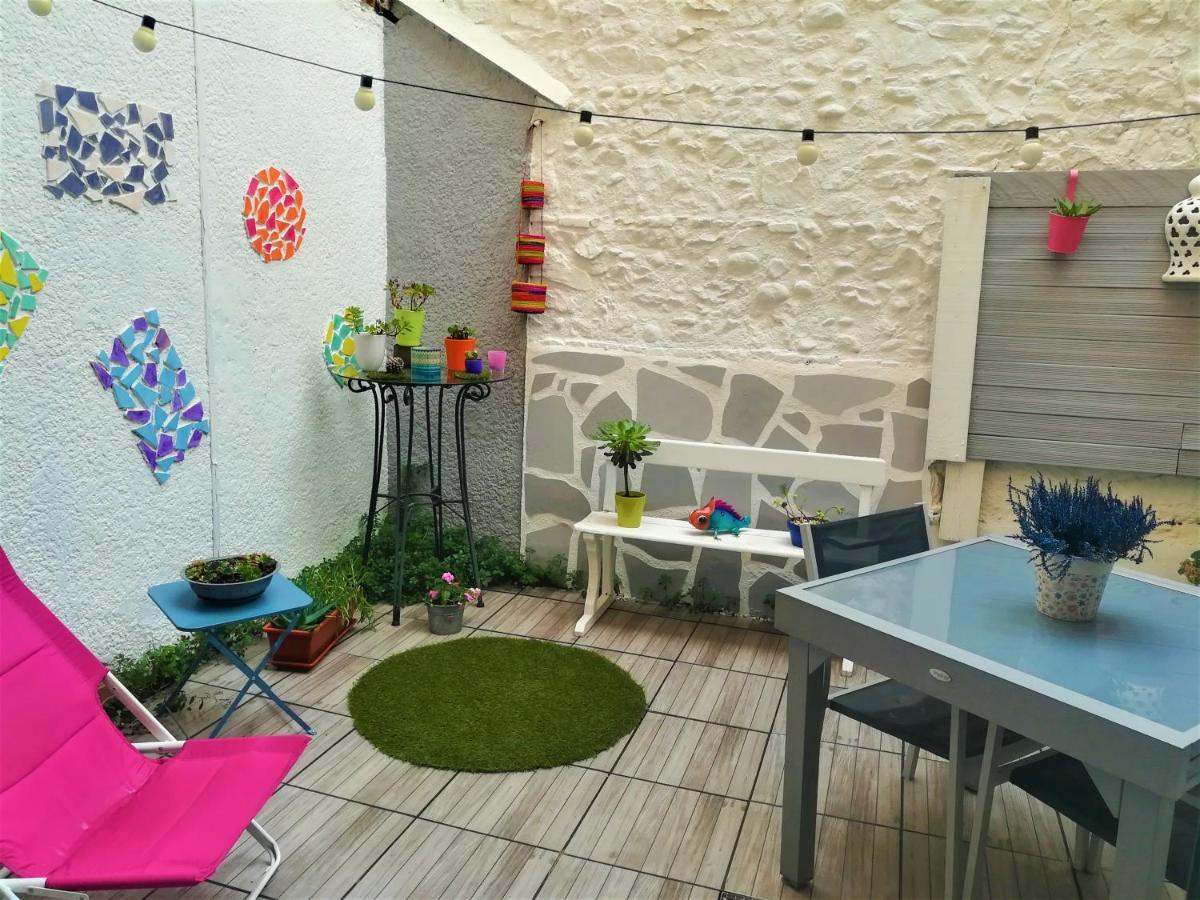 Au Monde De Maelle Bed & Breakfast Saint-Hippolyte  Exterior photo